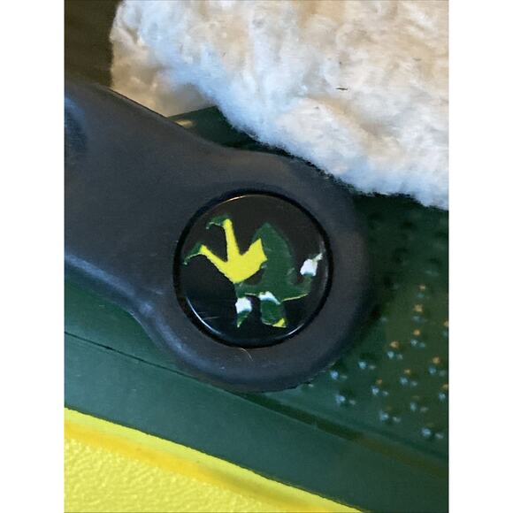 CROCS Buddy The Elf, with White Fleece and Black Strap & Jibbitz - Picture 9 of 12